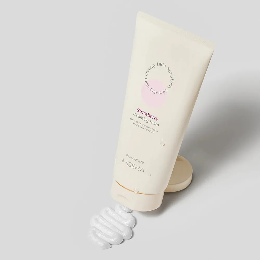 MISSHA Creamy Latte Cleansing Foam Strawberry 172ml